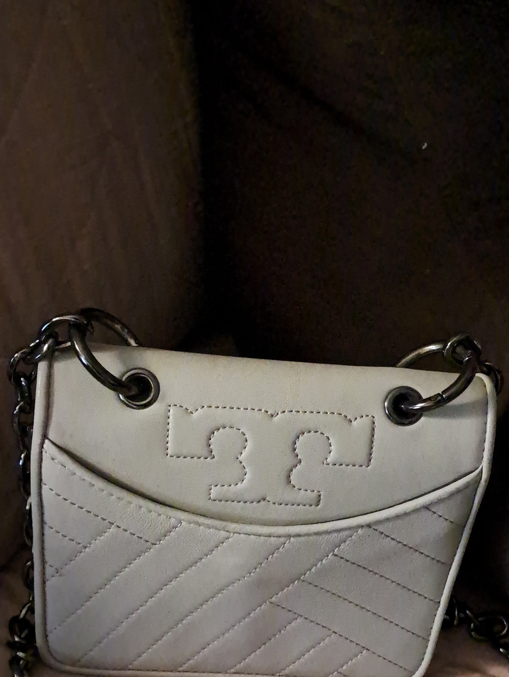 Tory Burch Quilted Light Gray Leather Crossbody Bag - Picture 2 of 6